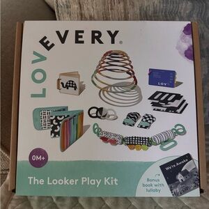 Lovevery The Looker Play Kit - Multicolor Learning Toy